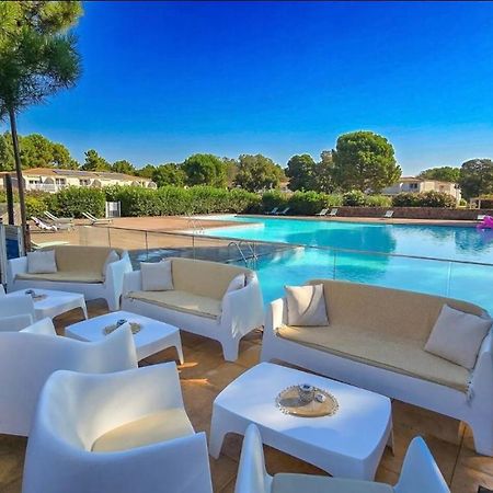 Fiori Di Cala Rossa Residence Hoteliere Lecci Eksteriør bilde