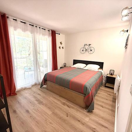 Fiori Di Cala Rossa Residence Hoteliere Lecci Eksteriør bilde