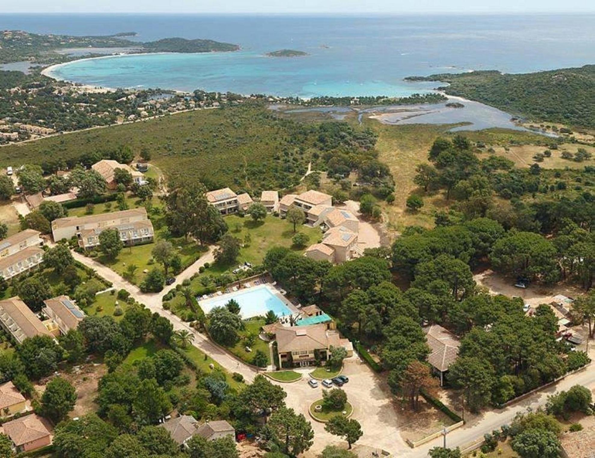 Fiori Di Cala Rossa Residence Hoteliere Lecci Eksteriør bilde