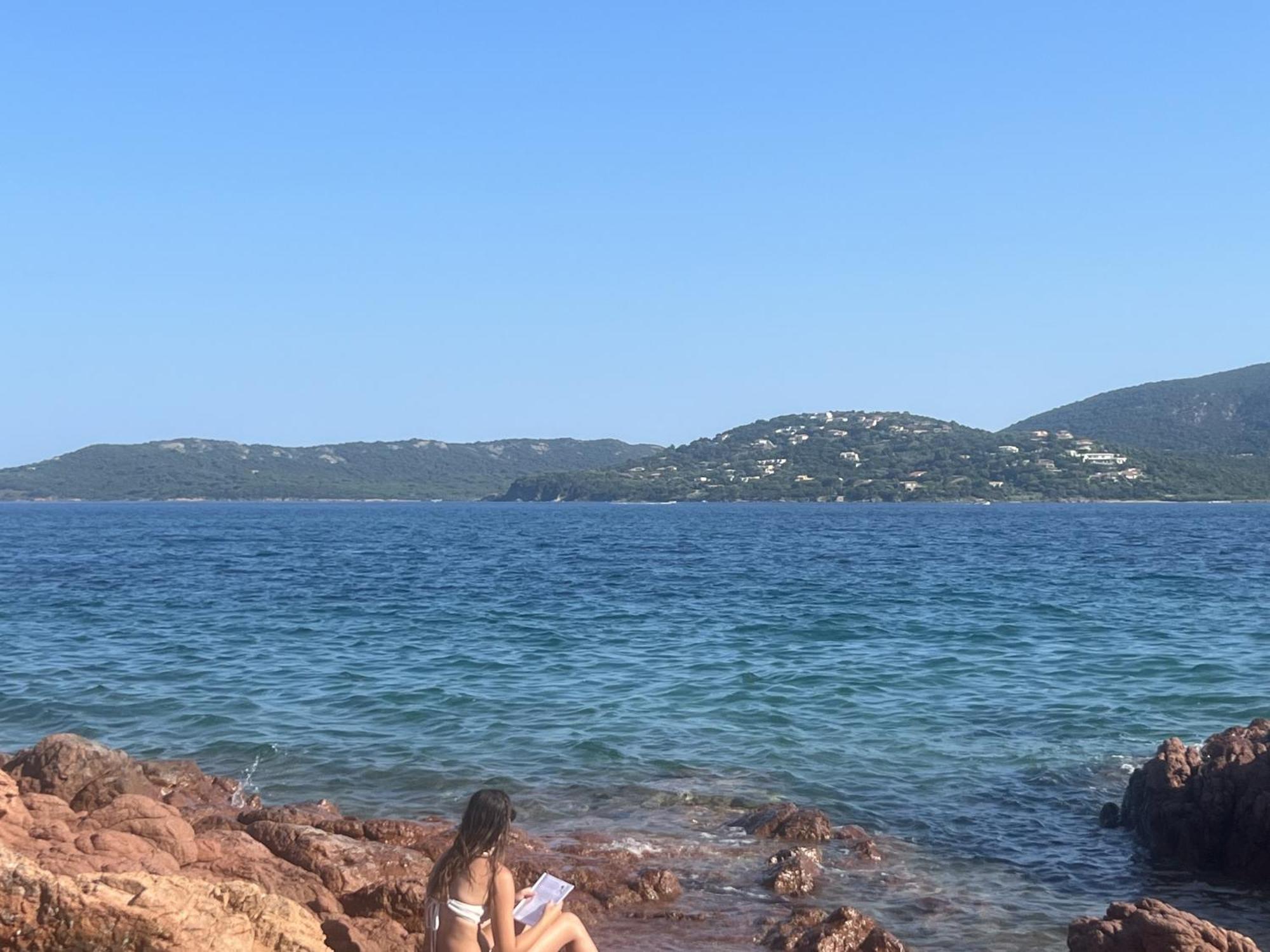 Fiori Di Cala Rossa Residence Hoteliere Lecci Eksteriør bilde