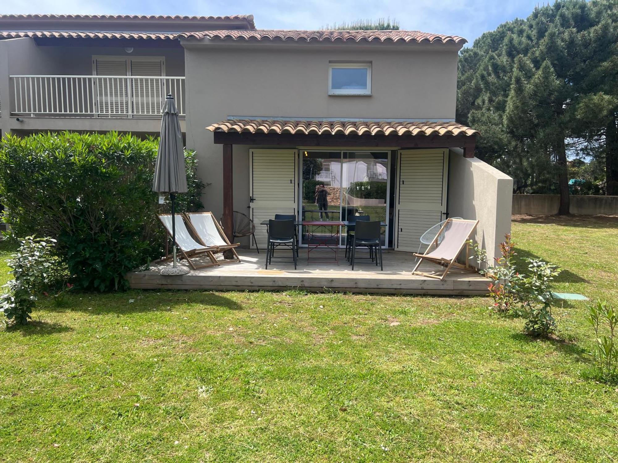 Fiori Di Cala Rossa Residence Hoteliere Lecci Eksteriør bilde