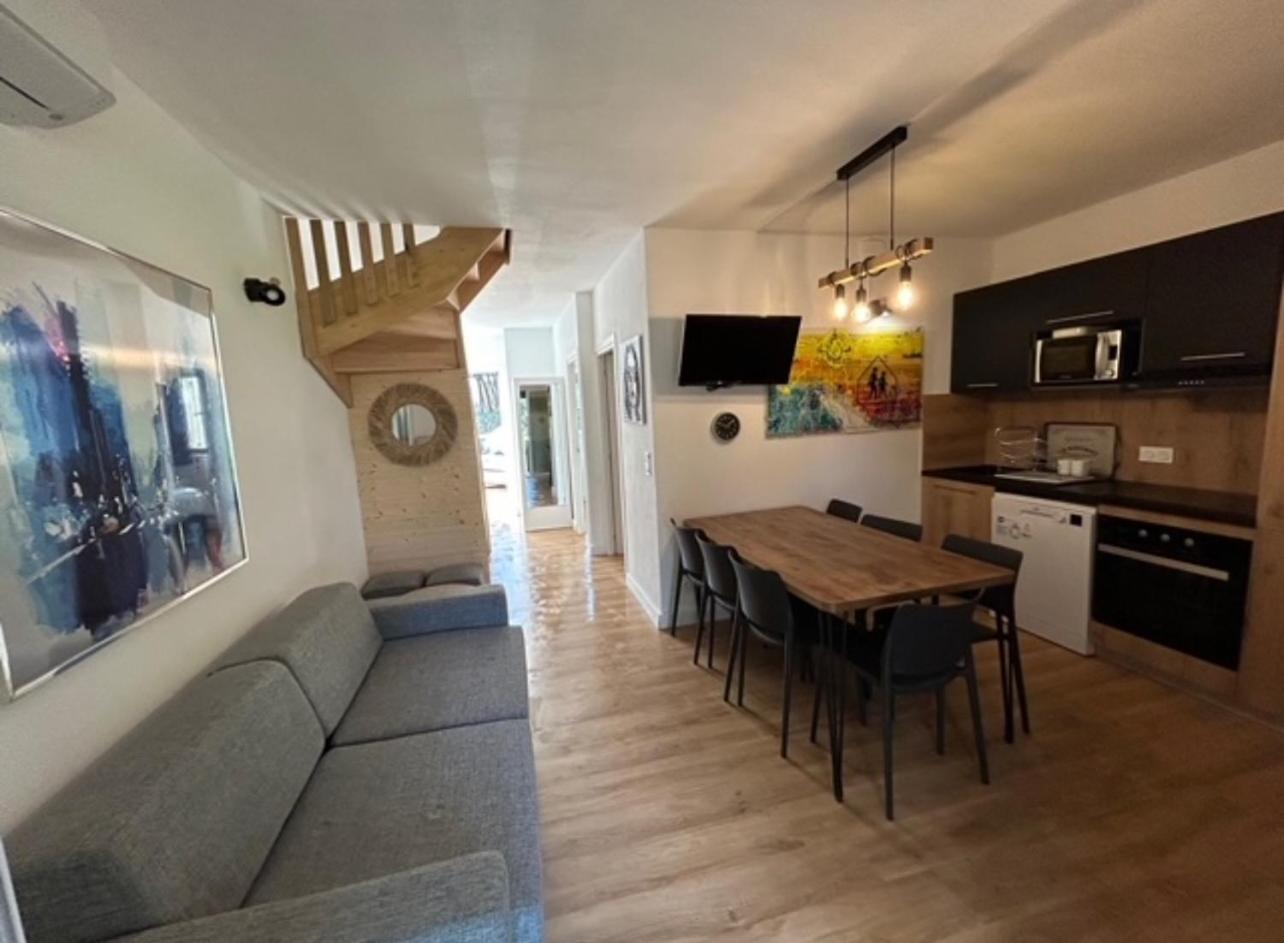 Fiori Di Cala Rossa Residence Hoteliere Lecci Eksteriør bilde