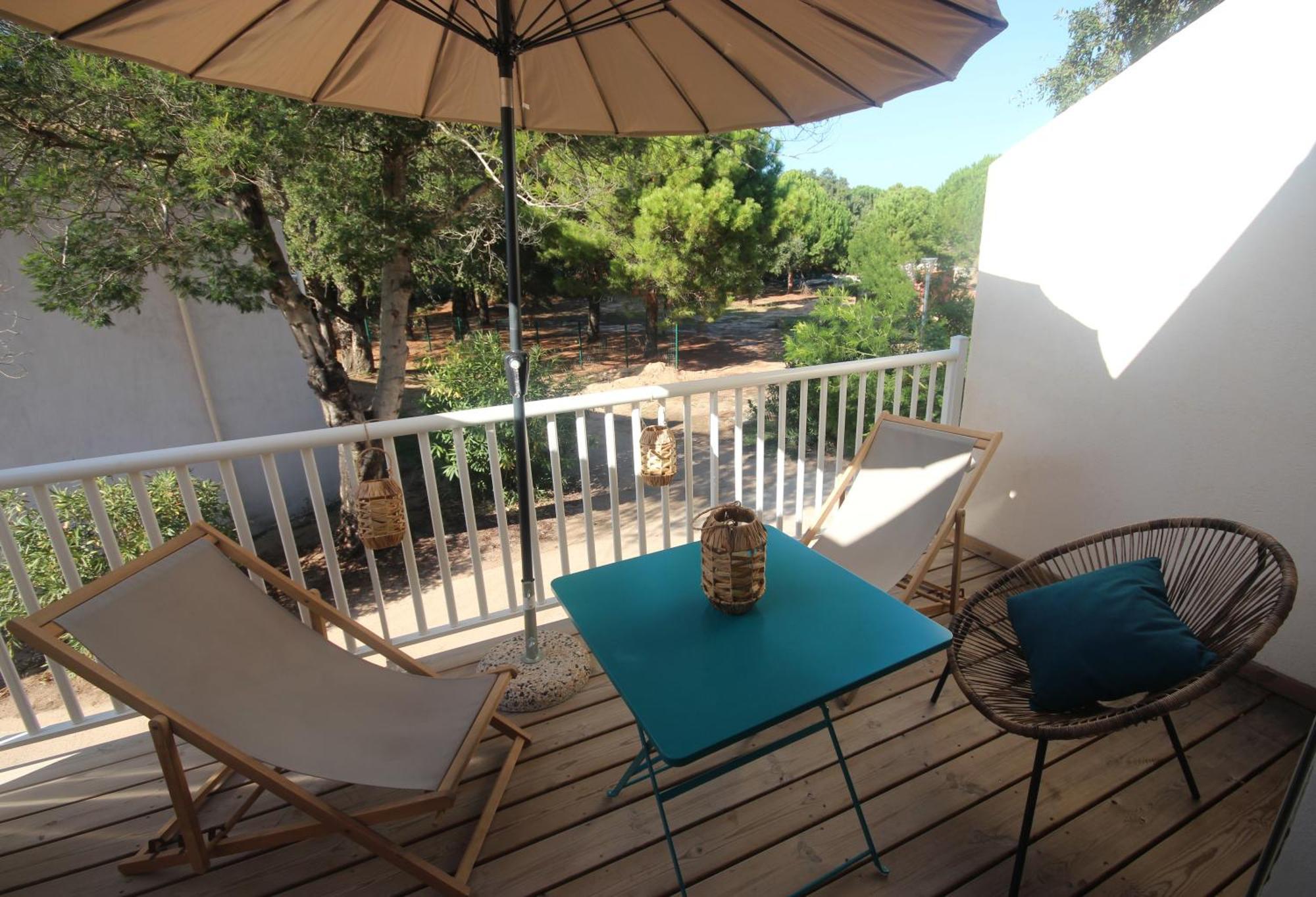Fiori Di Cala Rossa Residence Hoteliere Lecci Eksteriør bilde