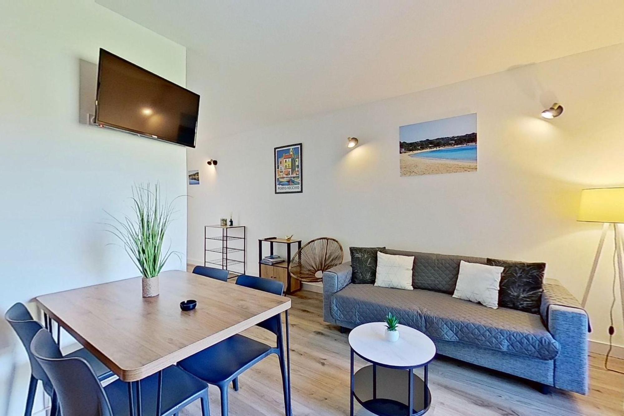 Fiori Di Cala Rossa Residence Hoteliere Lecci Eksteriør bilde